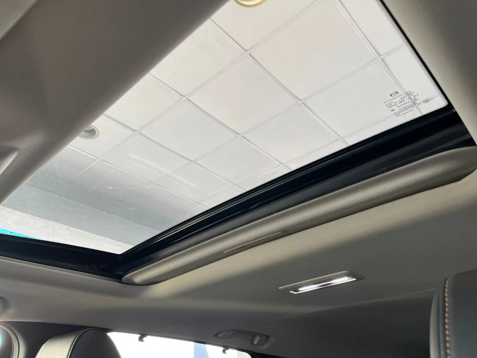 2025 Mazda CX-90 - Image 24 of 31
