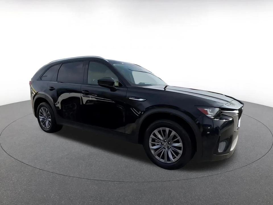 2025 Mazda CX-90 - Image 2 of 31