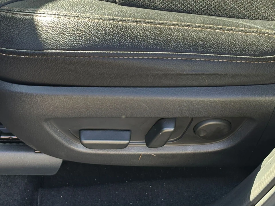 2025 Mazda CX-90 - Image 20 of 31