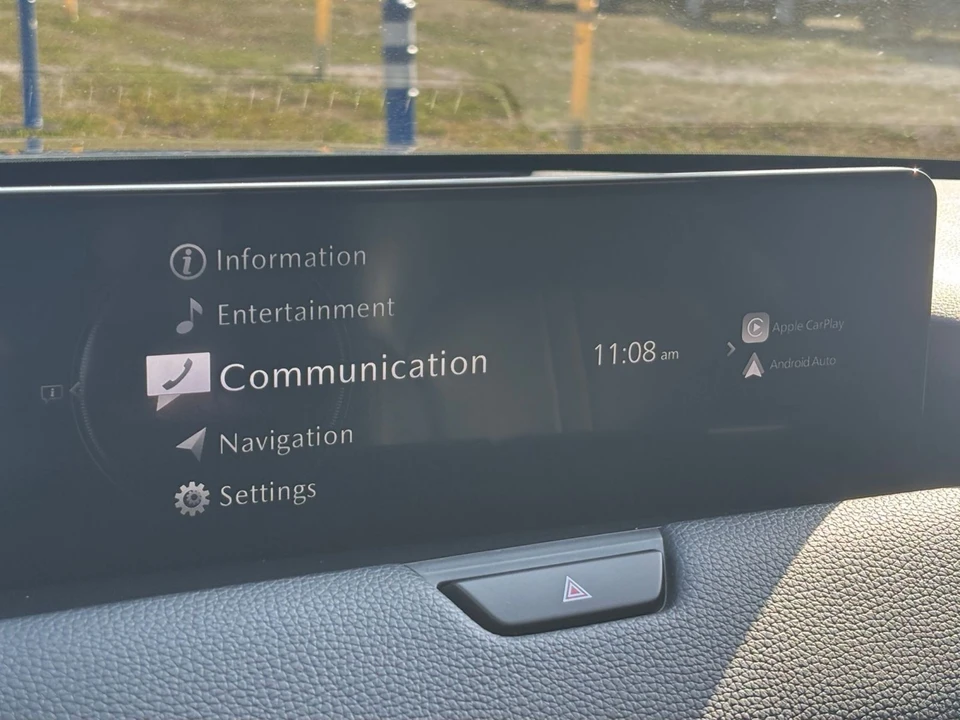 2025 Mazda CX-90 - Image 17 of 31