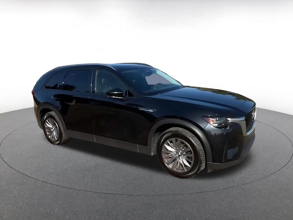 2025 Mazda CX-90 - Image 2 of 31
