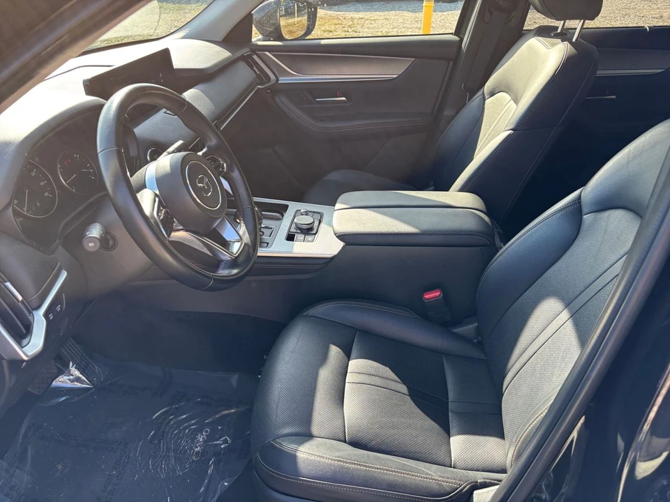 2025 Mazda CX-90 - Image 23 of 31