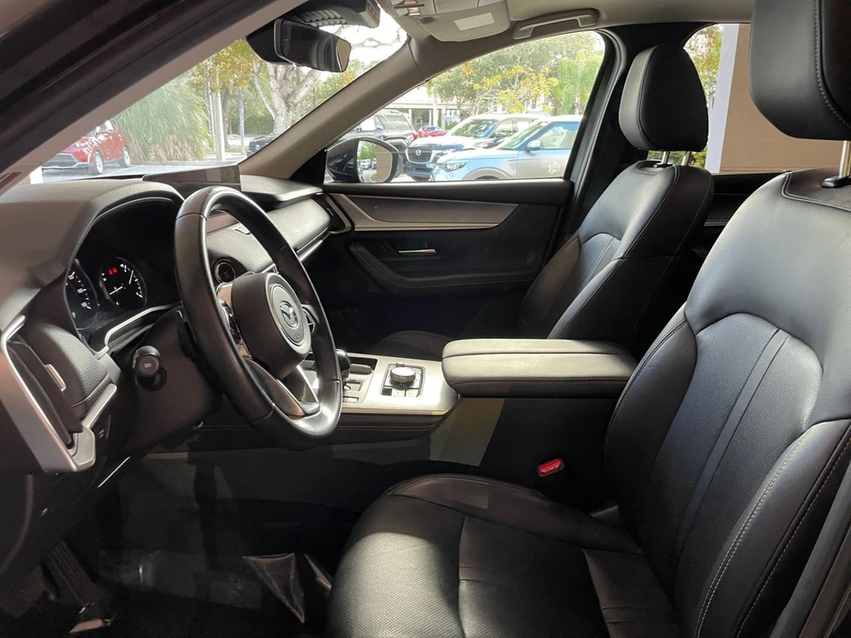2025 Mazda CX-90 - Image 21 of 31