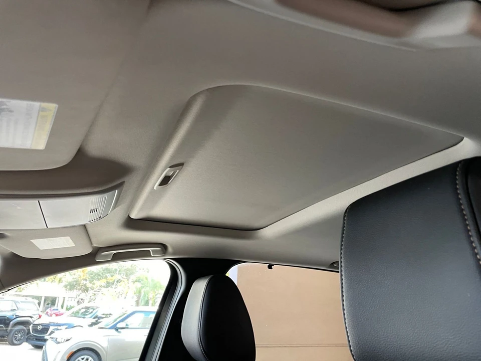 2025 Mazda CX-90 - Image 22 of 31