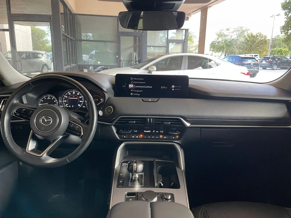 2025 Mazda CX-90 - Image 27 of 31
