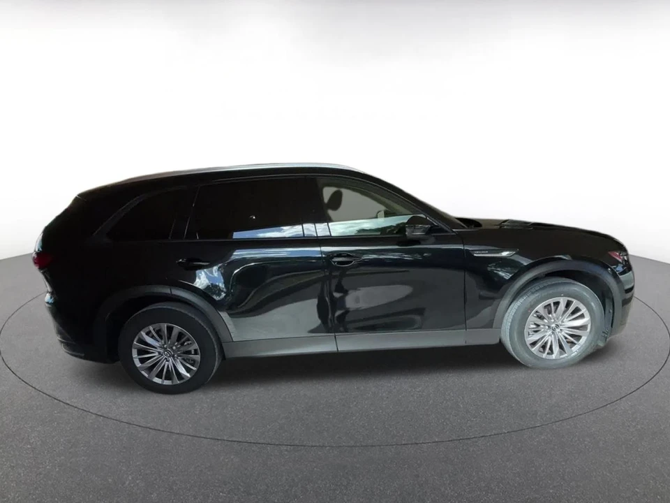 2025 Mazda CX-90 - Image 13 of 31