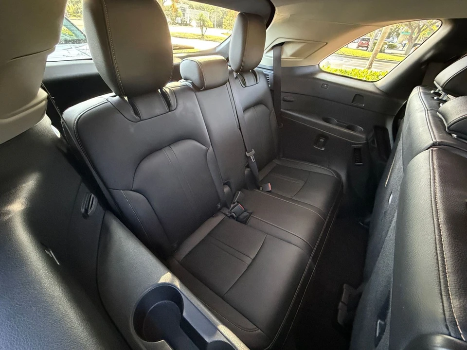 2025 Mazda CX-90 - Image 14 of 31