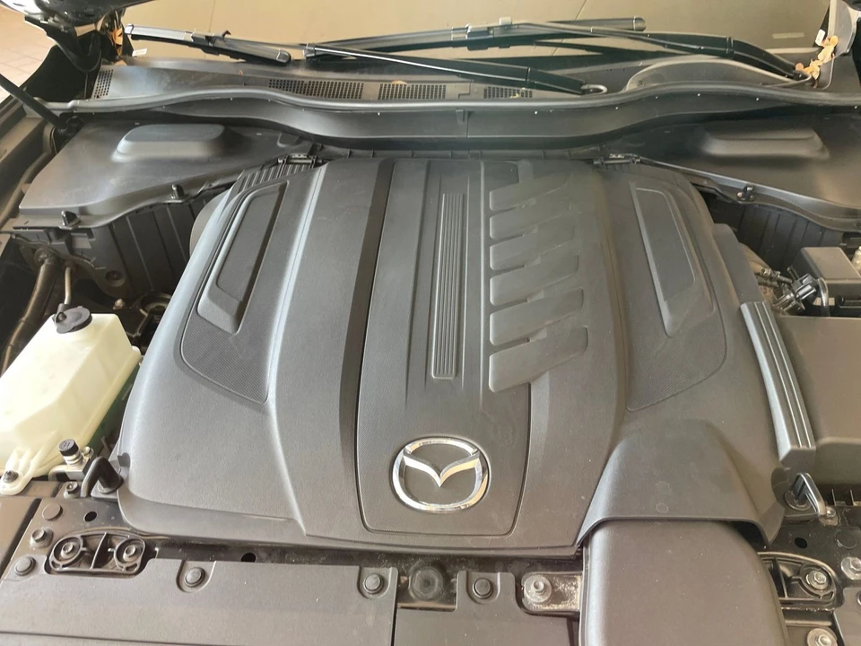 2025 Mazda CX-90 - Image 26 of 31