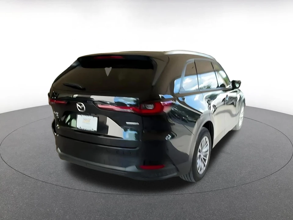 2025 Mazda CX-90 - Image 11 of 31