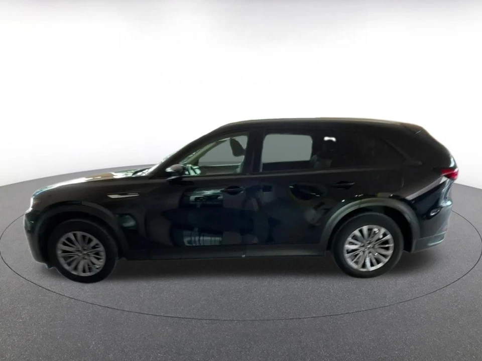 2025 Mazda CX-90 - Image 7 of 31