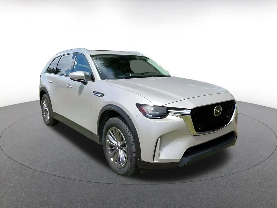 2025 Mazda CX-90 - Image 2 of 31