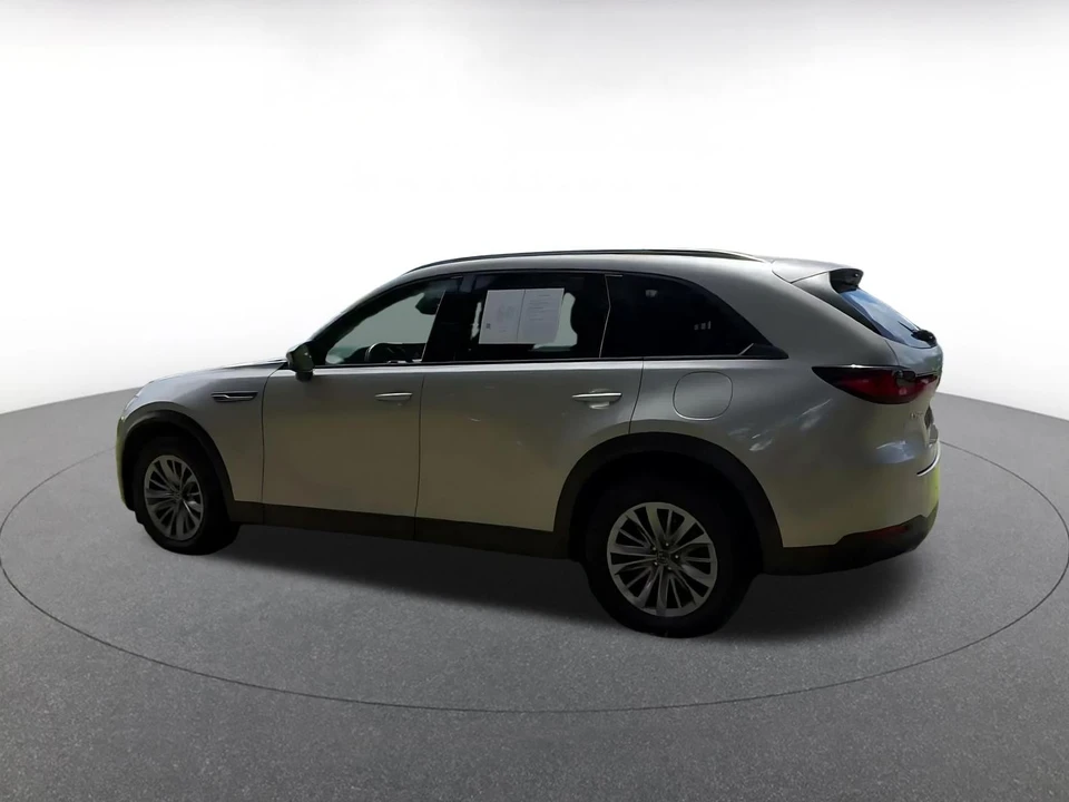 2025 Mazda CX-90 - Image 9 of 31