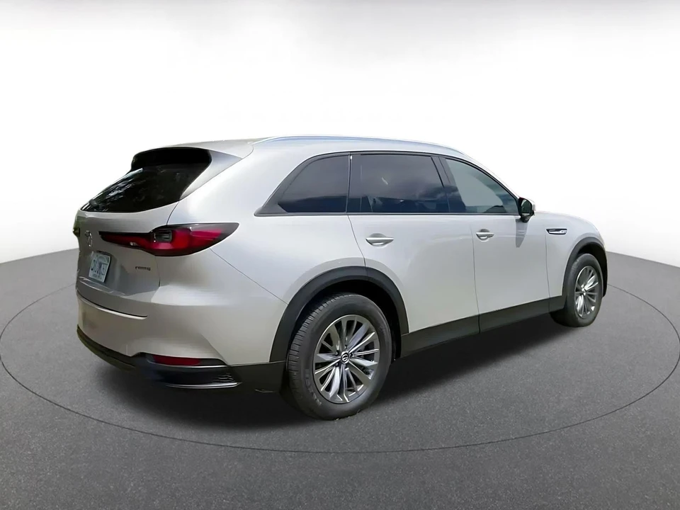 2025 Mazda CX-90 - Image 14 of 31