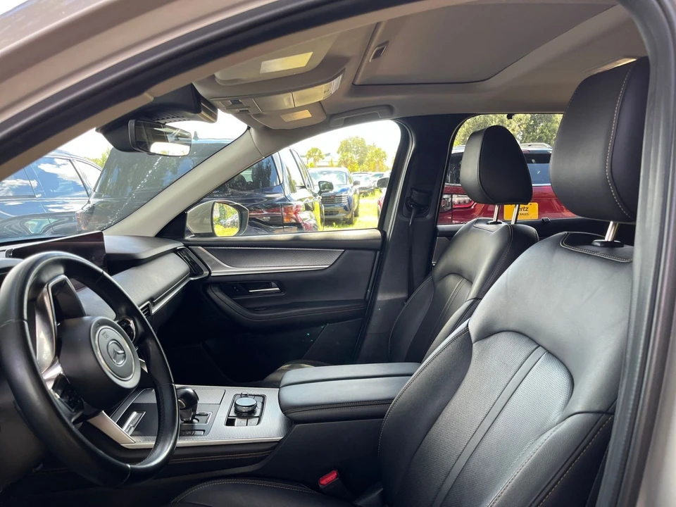 2025 Mazda CX-90 - Image 29 of 31