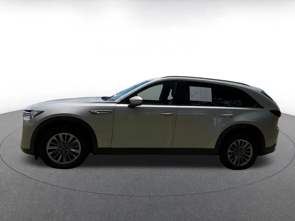 2025 Mazda CX-90 - Image 8 of 31