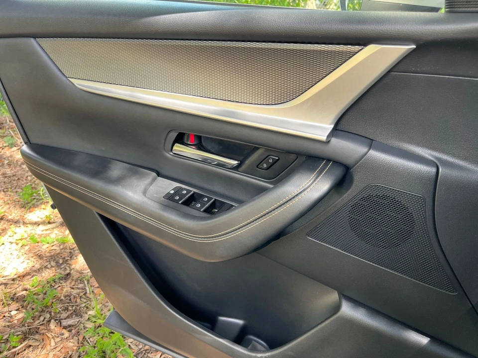 2025 Mazda CX-90 - Image 20 of 31