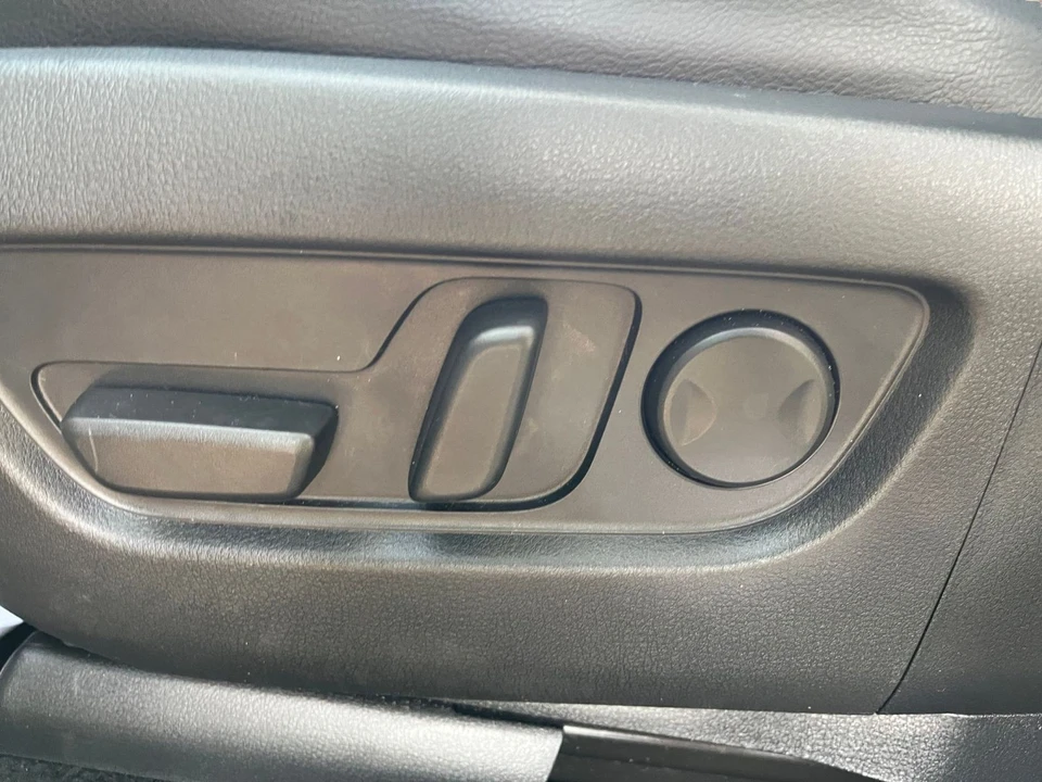 2025 Mazda CX-90 - Image 23 of 31