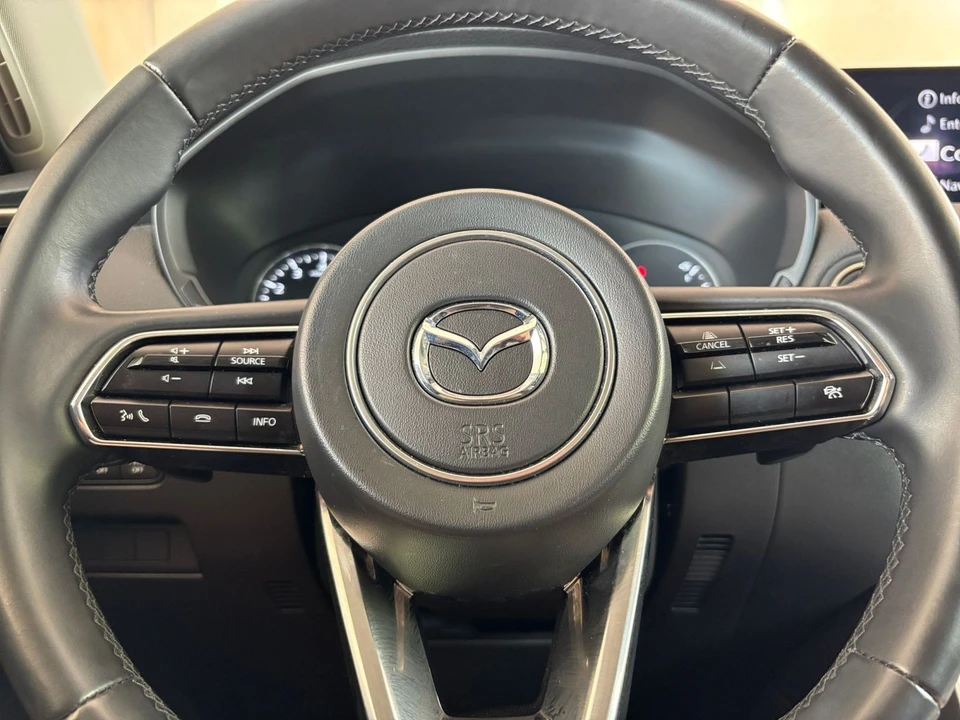 2025 Mazda CX-90 - Image 24 of 31