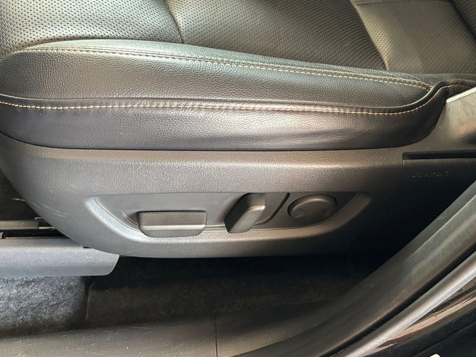 2025 Mazda CX-90 - Image 18 of 31