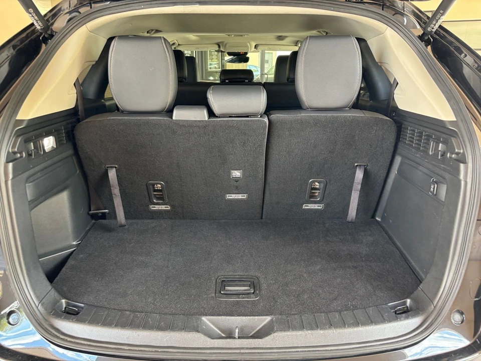 2025 Mazda CX-90 - Image 29 of 31