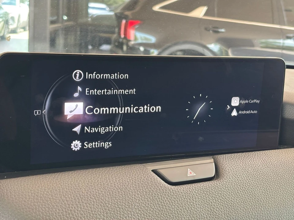 2025 Mazda CX-90 - Image 16 of 31
