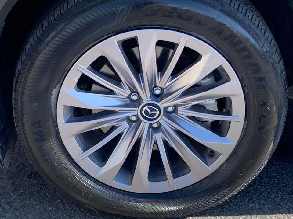 2025 Mazda CX-90 - Image 28 of 31