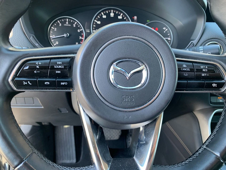 2025 Mazda CX-90 - Image 24 of 31
