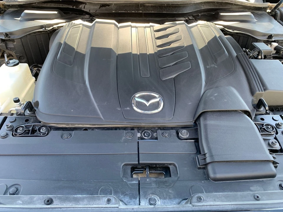 2025 Mazda CX-90 - Image 30 of 31