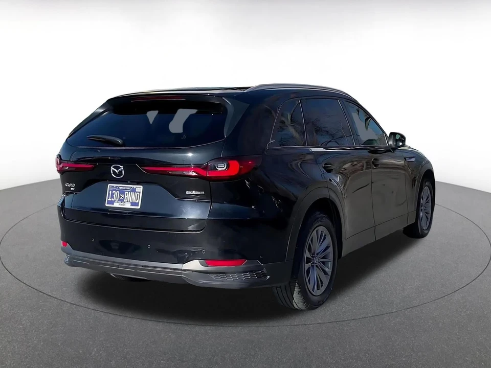 2025 Mazda CX-90 - Image 11 of 31