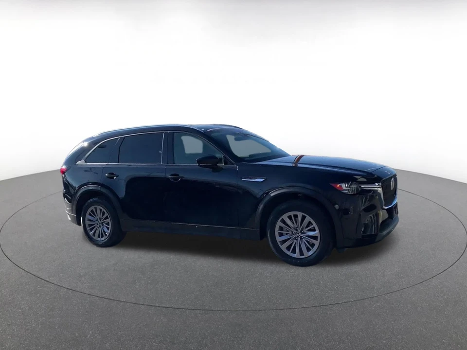 2025 Mazda CX-90 - Image 2 of 31