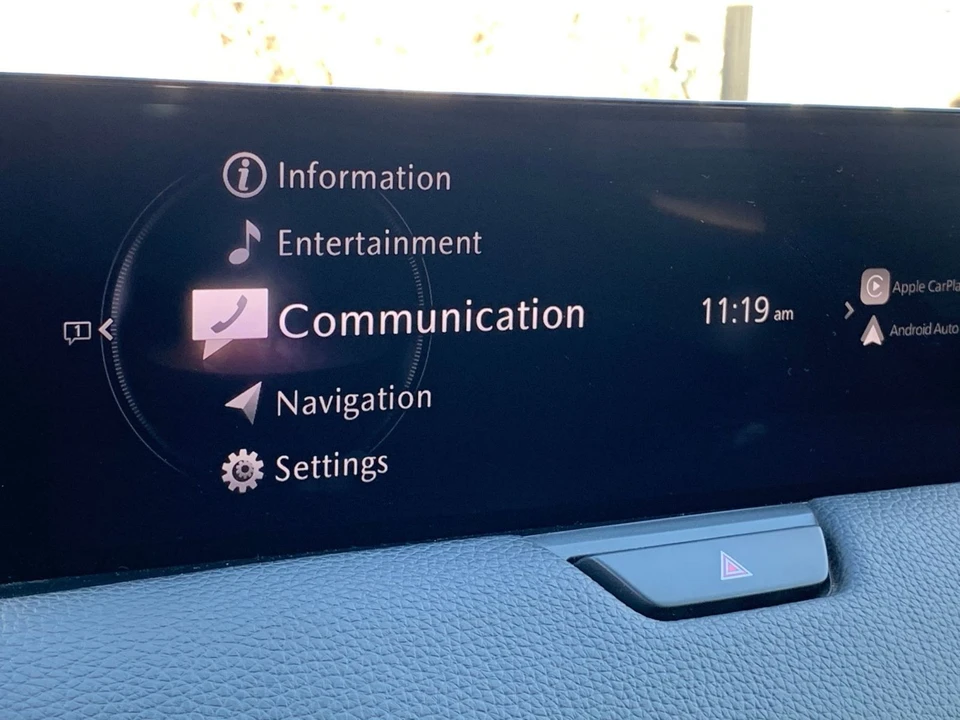 2025 Mazda CX-90 - Image 16 of 31