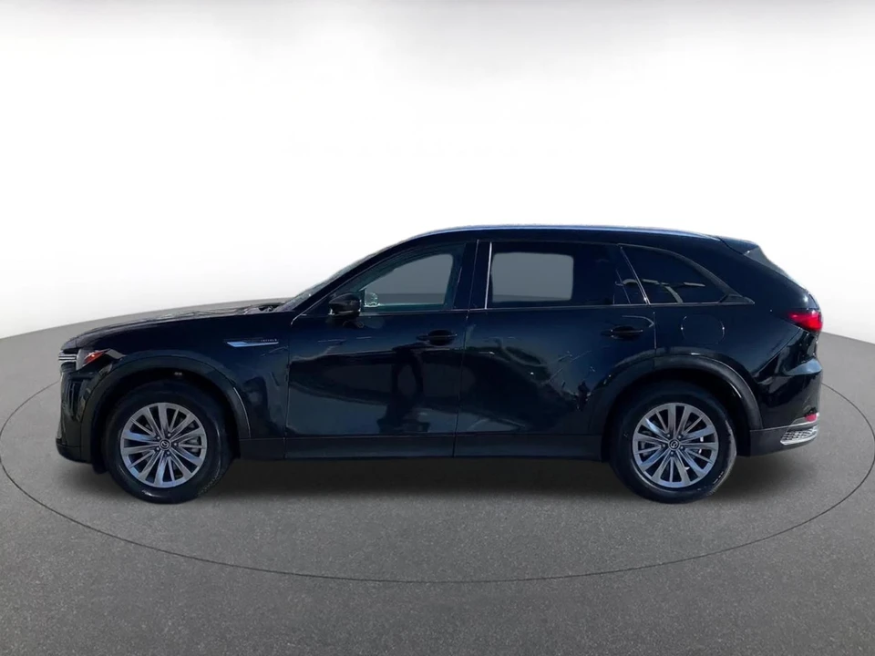 2025 Mazda CX-90 - Image 7 of 31