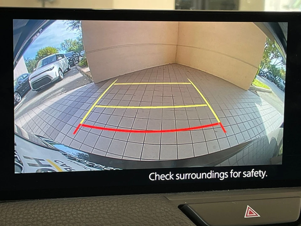 2025 Mazda CX-90 - Image 14 of 31