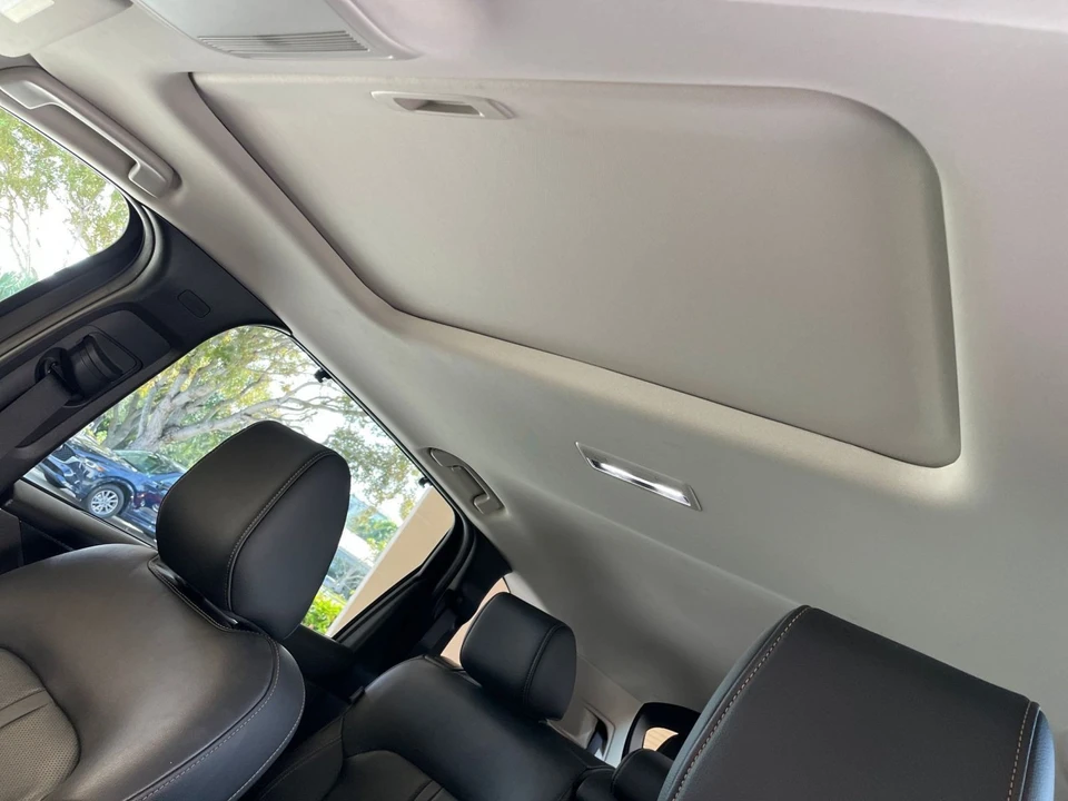 2025 Mazda CX-90 - Image 24 of 31