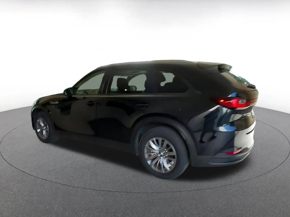 2025 Mazda CX-90 - Image 8 of 31