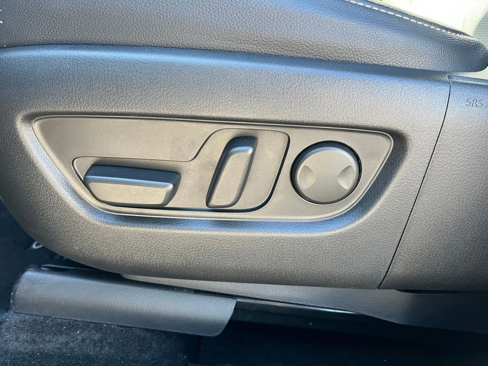 2025 Mazda CX-90 - Image 18 of 31