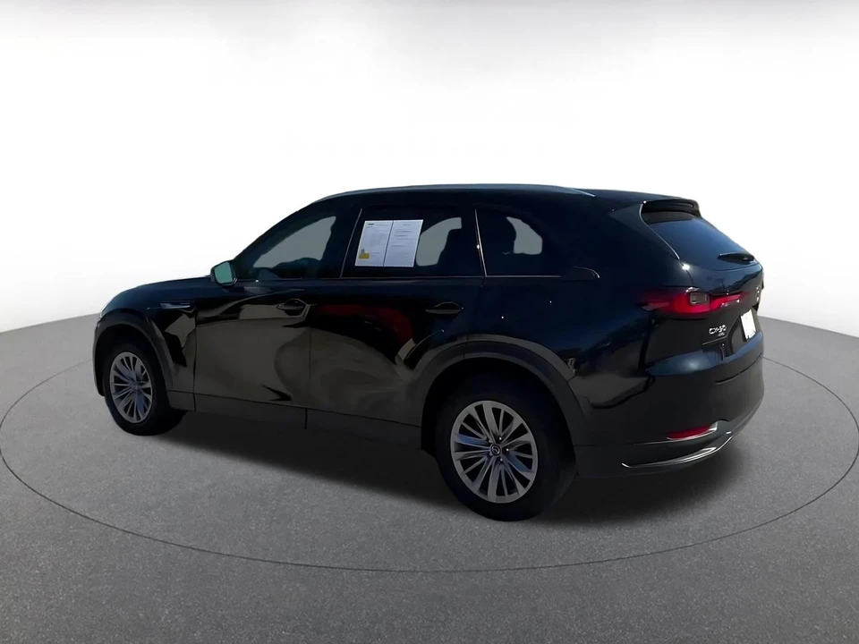 2025 Mazda CX-90 - Image 8 of 31