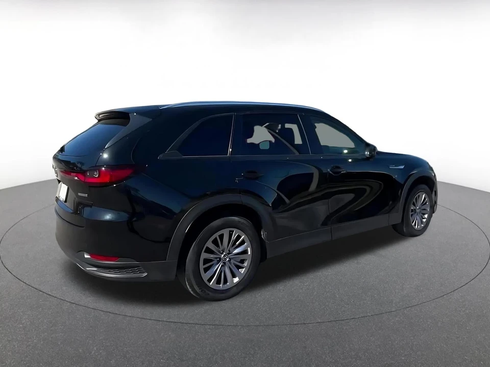 2025 Mazda CX-90 - Image 12 of 31