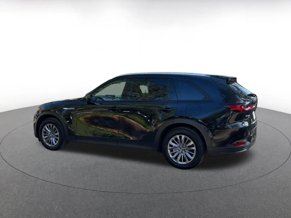 2025 Mazda CX-90 - Image 8 of 31