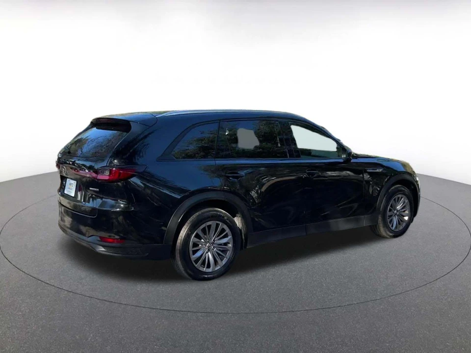 2025 Mazda CX-90 - Image 12 of 31