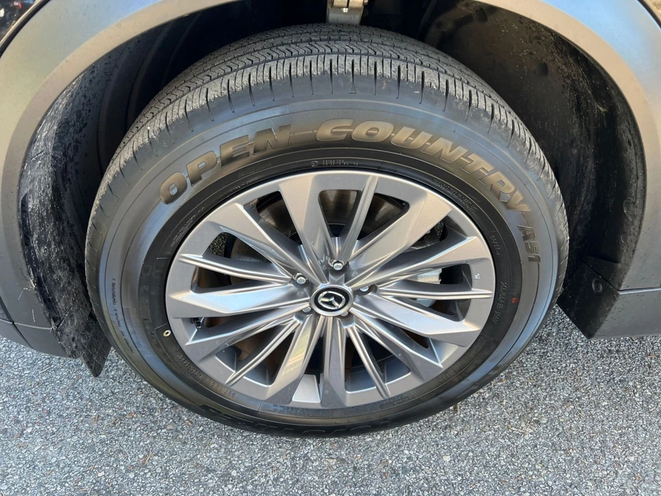 2025 Mazda CX-90 - Image 30 of 31