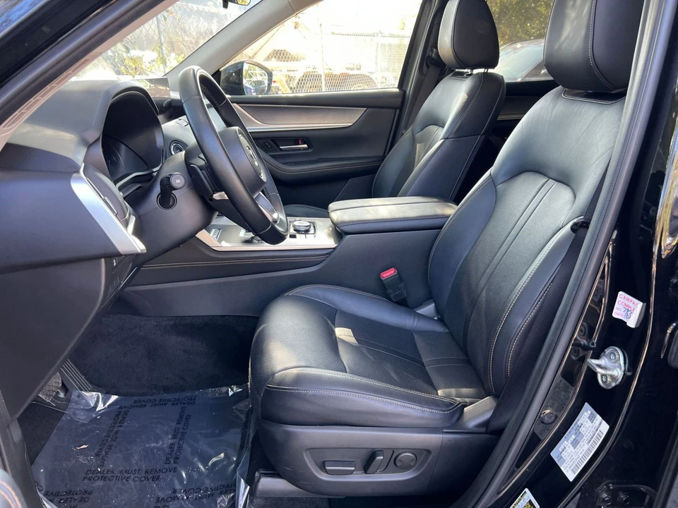 2025 Mazda CX-90 - Image 25 of 31