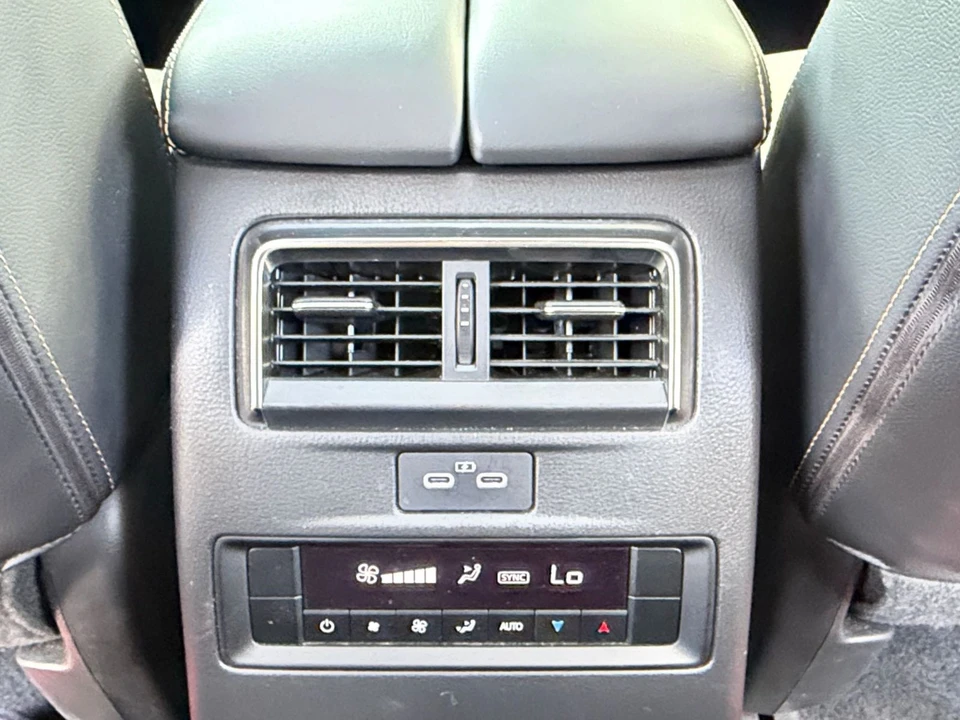 2025 Mazda CX-90 - Image 26 of 31