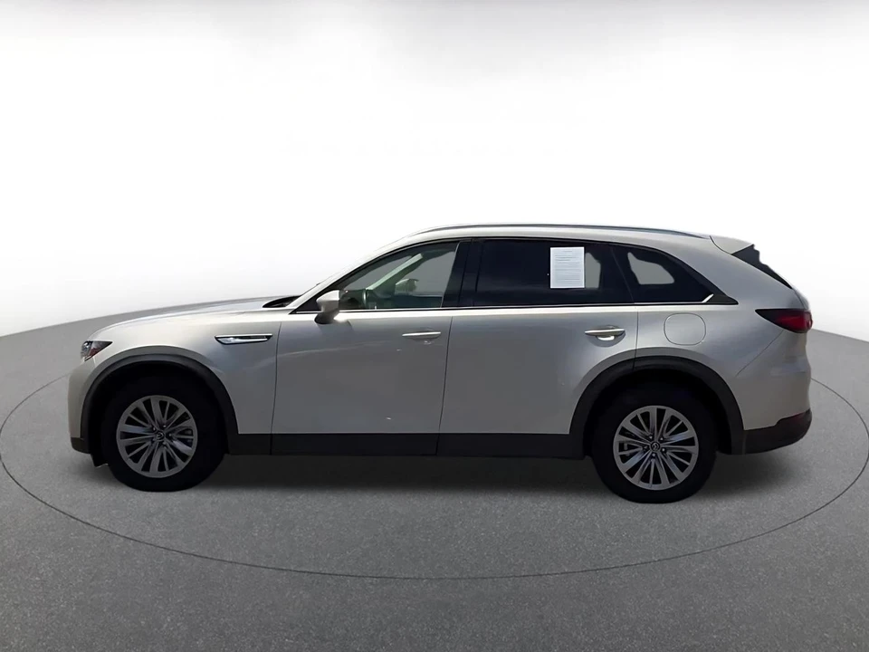 2025 Mazda CX-90 - Image 11 of 31