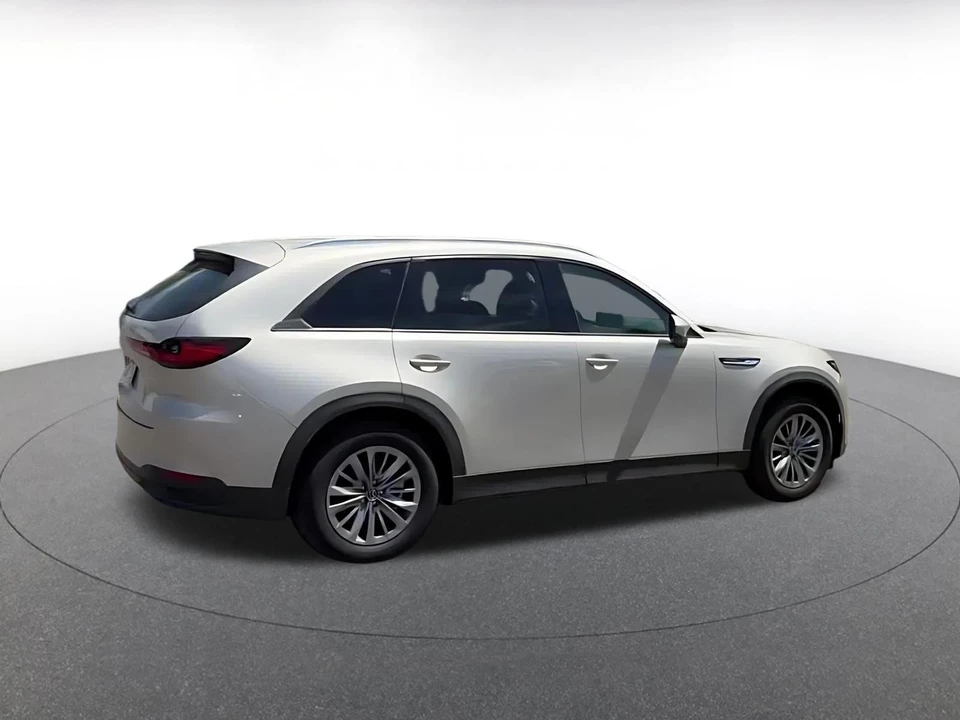2025 Mazda CX-90 - Image 14 of 31