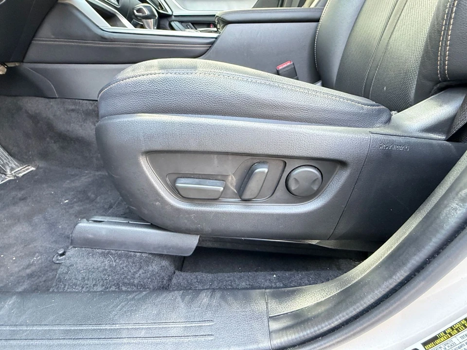 2025 Mazda CX-90 - Image 24 of 31