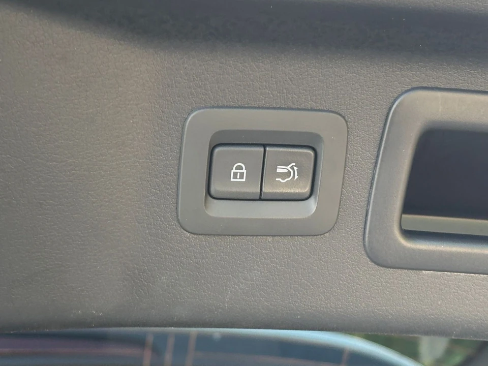 2025 Mazda CX-90 - Image 22 of 31