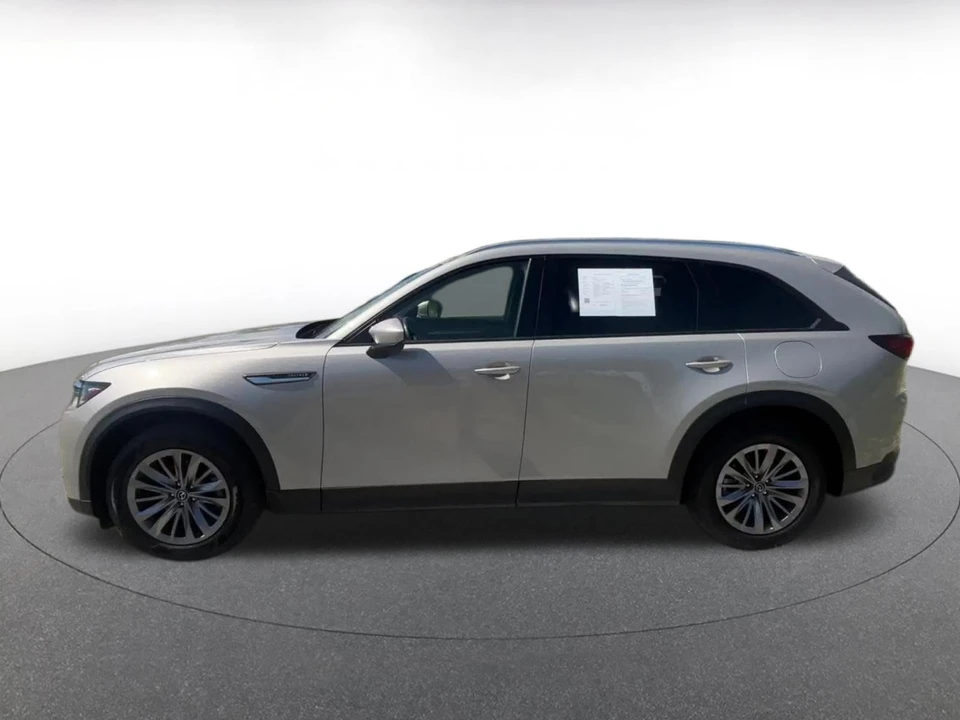 2025 Mazda CX-90 - Image 8 of 31