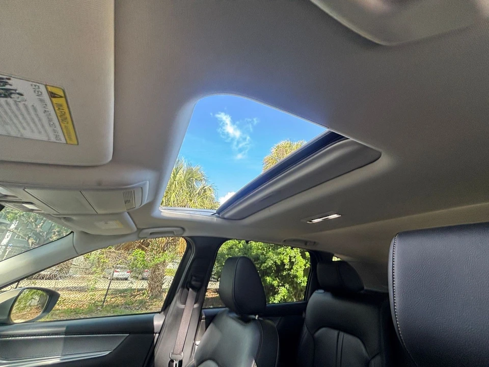 2025 Mazda CX-90 - Image 28 of 31