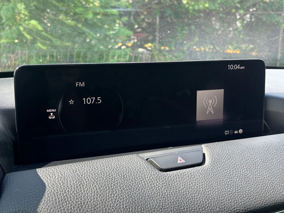 2025 Mazda CX-90 - Image 19 of 31